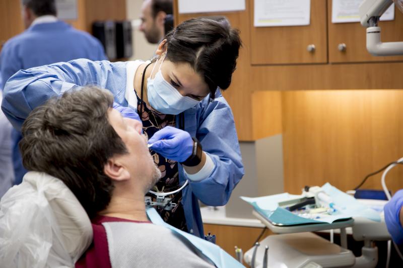 How To Become A Dental Hygienist 